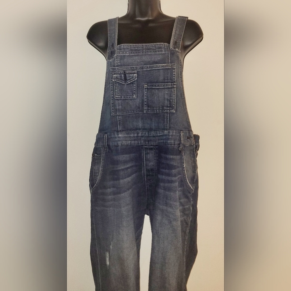Free Peope Jeans Overall Jumpsuit. - Picture 5 of 9